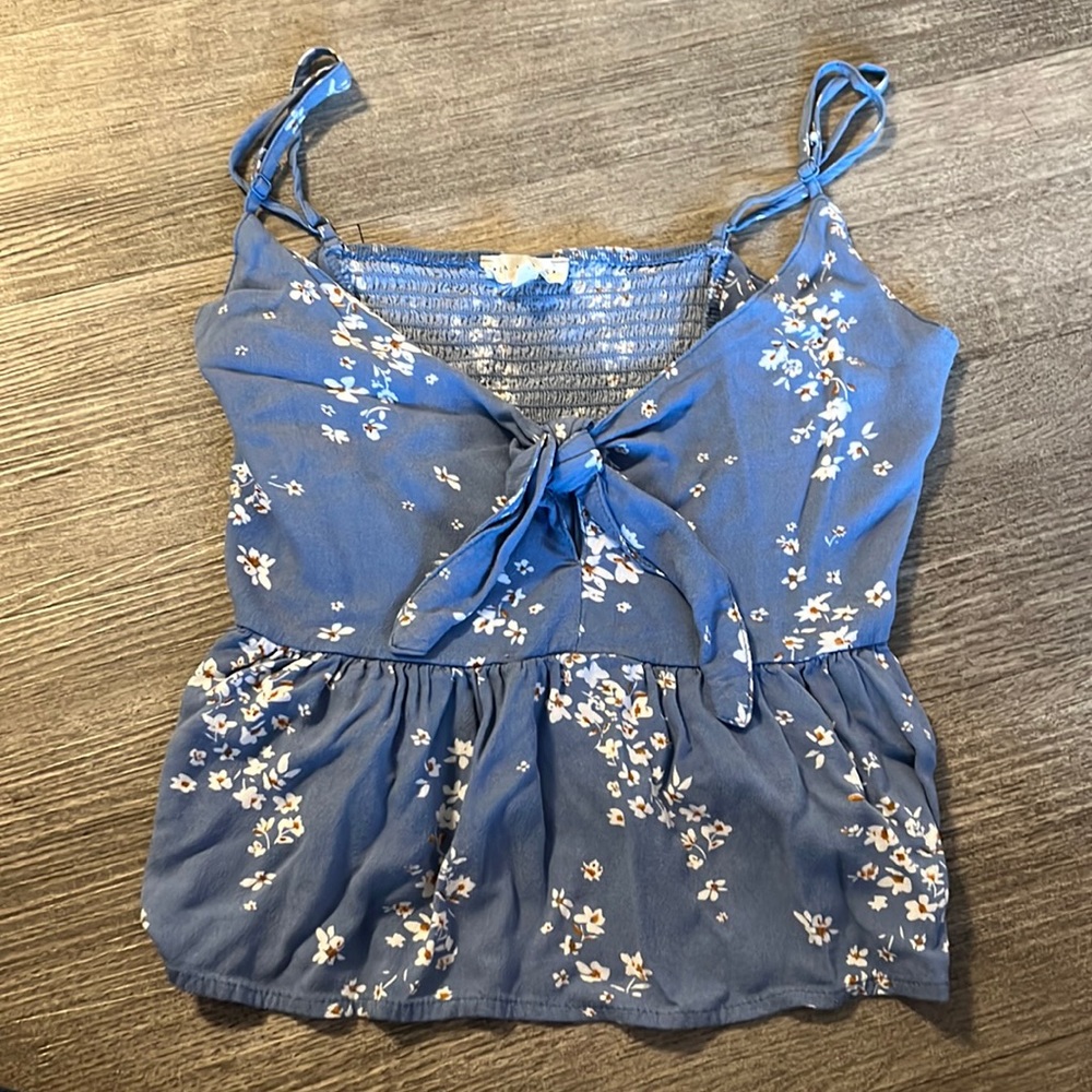 blue with flowers